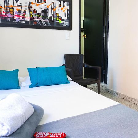 Hotel Jc 43 Μεντεγίν Εξωτερικό φωτογραφία