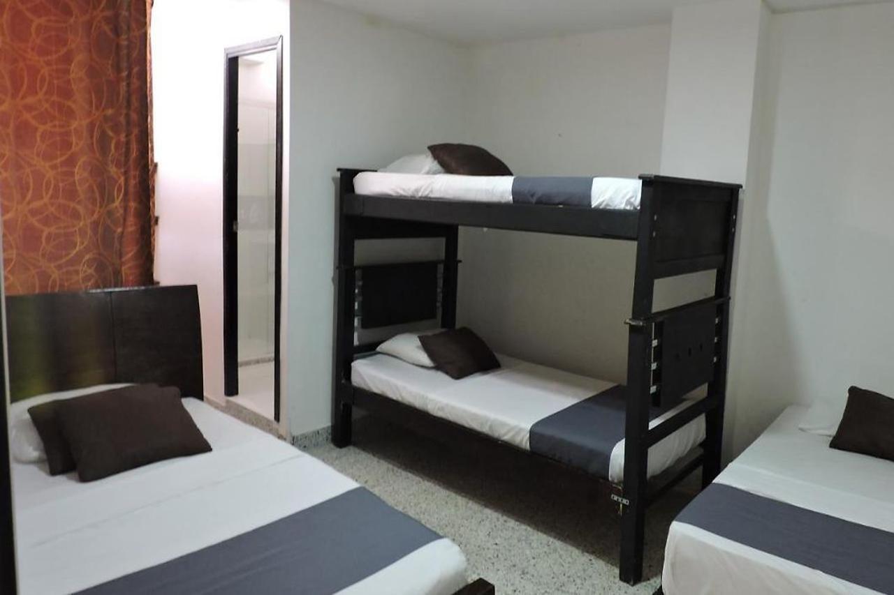 Hotel Jc 43 Μεντεγίν Εξωτερικό φωτογραφία