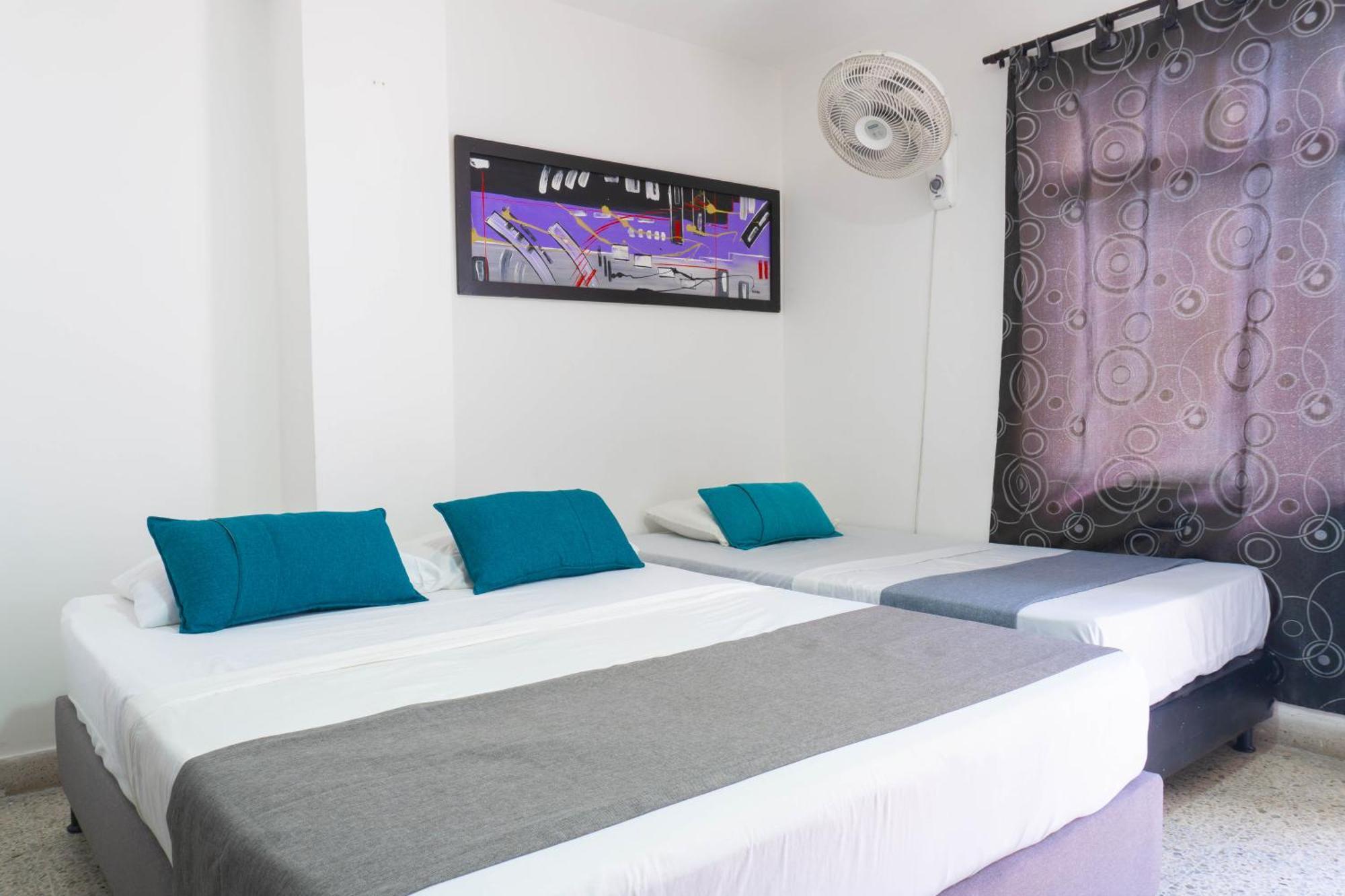 Hotel Jc 43 Μεντεγίν Εξωτερικό φωτογραφία