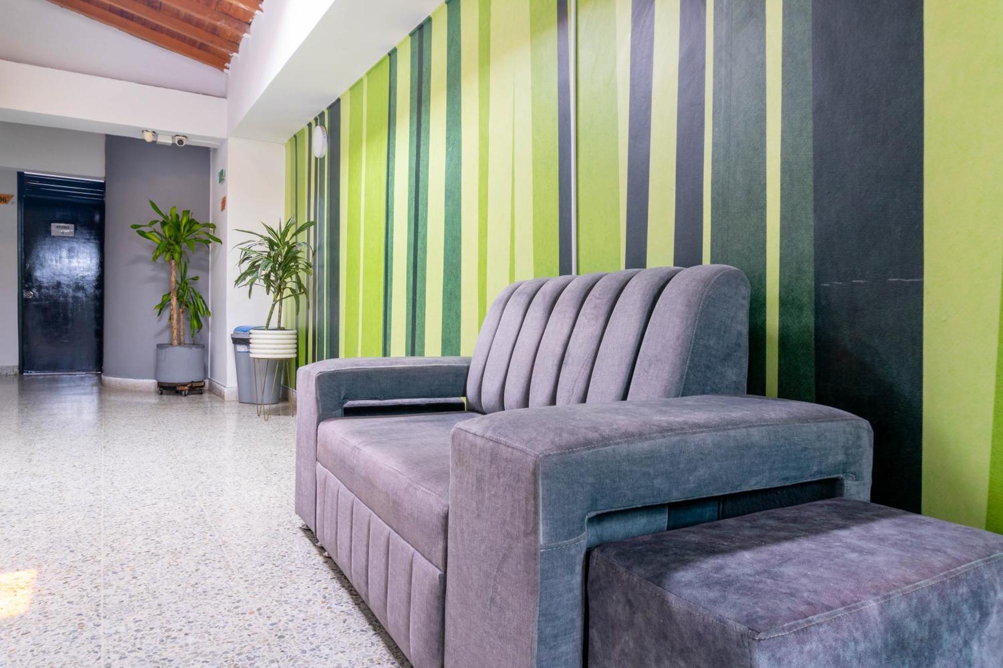 Hotel Jc 43 Μεντεγίν Εξωτερικό φωτογραφία