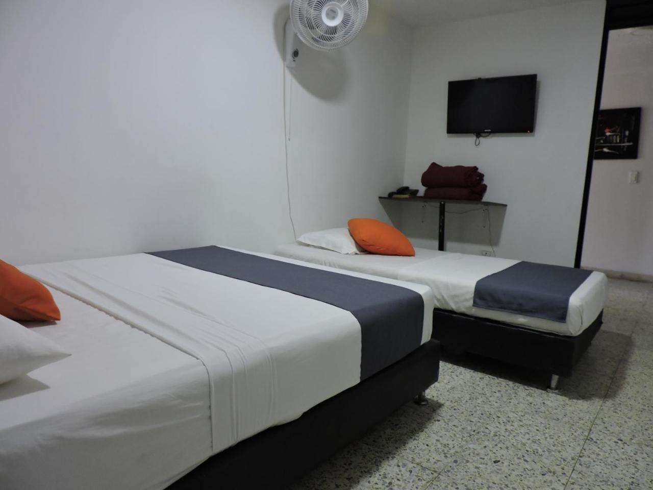 Hotel Jc 43 Μεντεγίν Εξωτερικό φωτογραφία