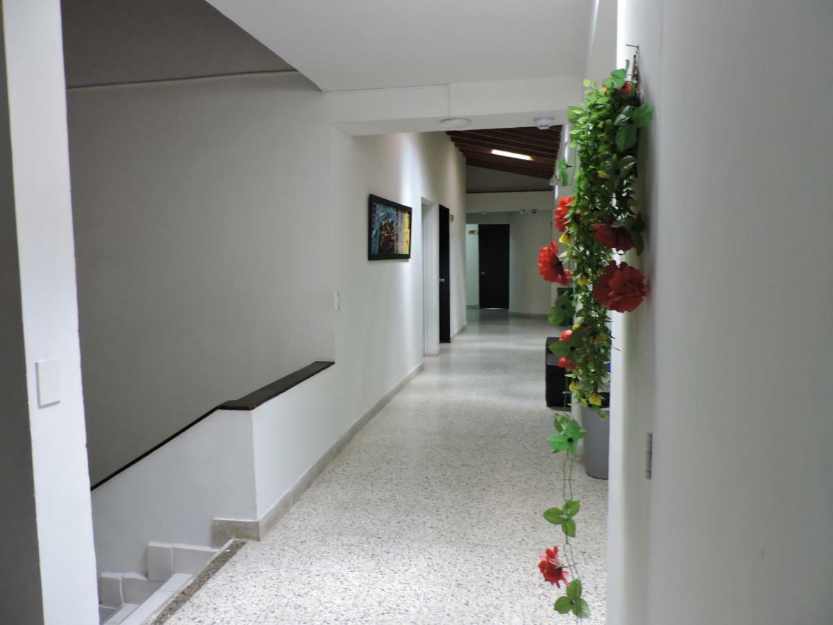 Hotel Jc 43 Μεντεγίν Εξωτερικό φωτογραφία
