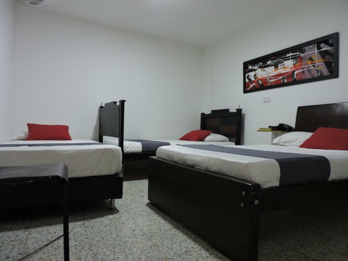 Hotel Jc 43 Μεντεγίν Εξωτερικό φωτογραφία