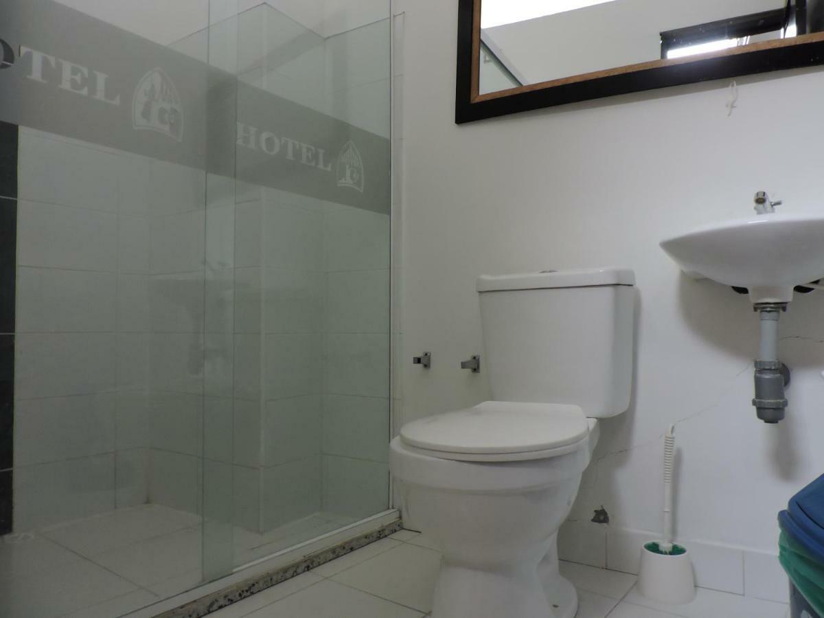 Hotel Jc 43 Μεντεγίν Εξωτερικό φωτογραφία